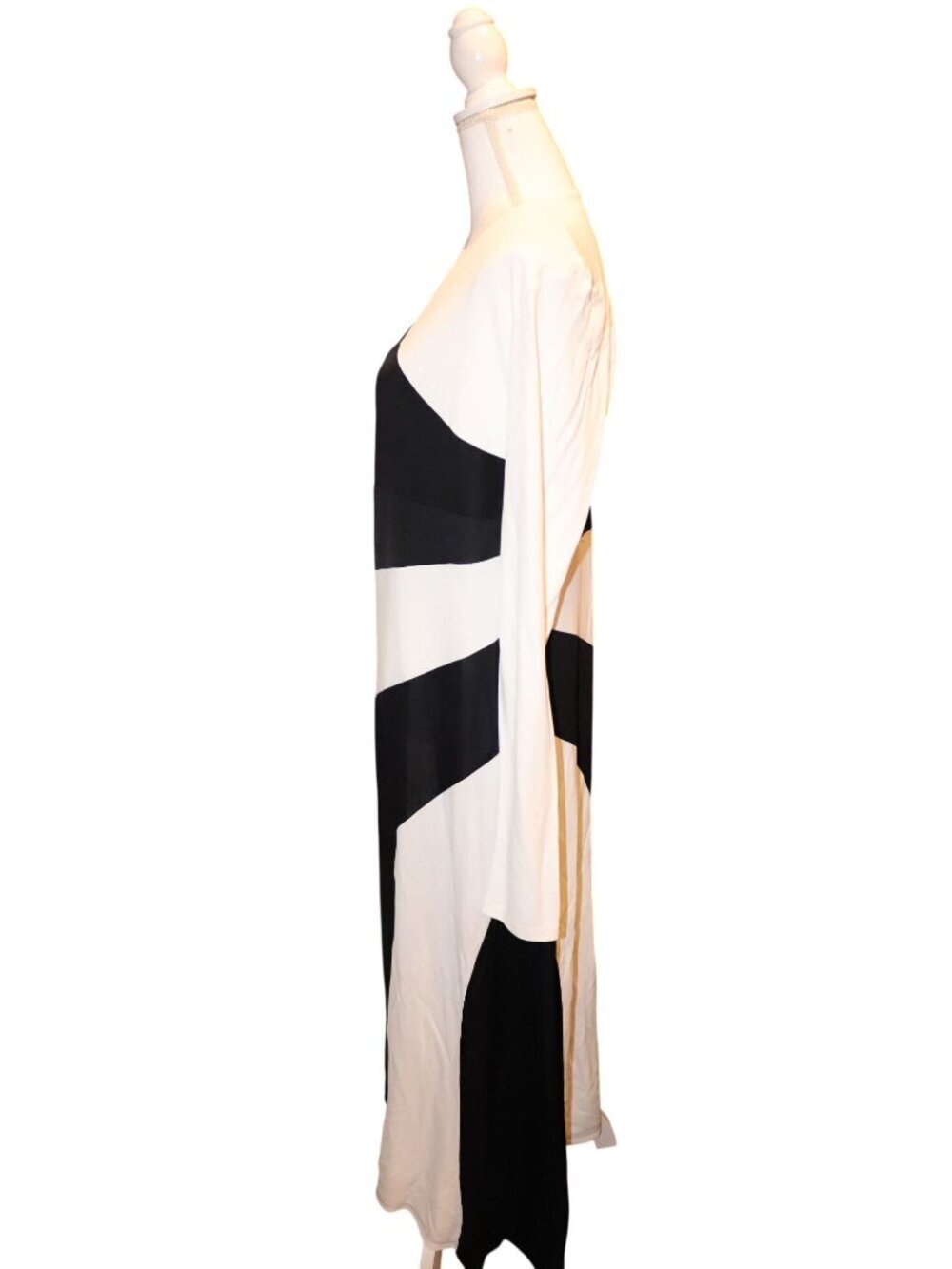 Farm Rio Black And White Cut-Out Long Sleeve Midi Dress, Large NWT - Picture 3 of 6